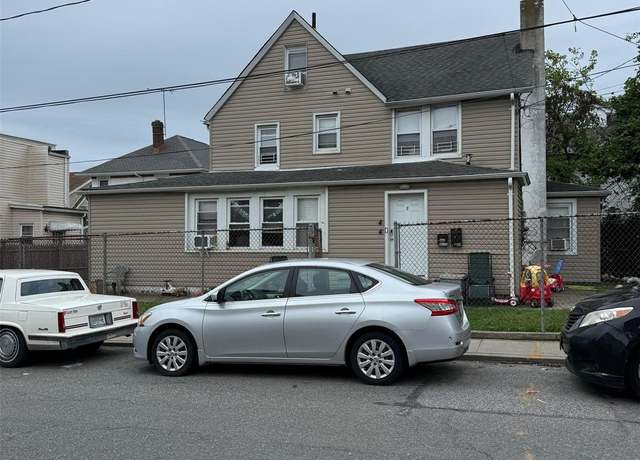 Property at 1 Hurley Ct, Far Rockaway, NY 11691, 7 beds, 3 baths