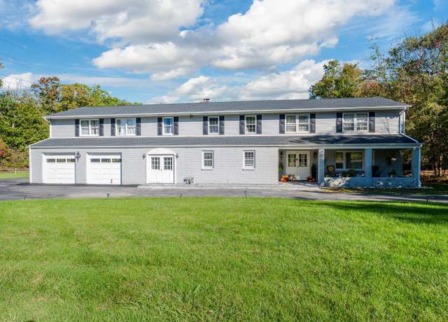Property at 151 Burrows Ln, Blauvelt, NY 10913, 8 beds, 5.5 baths
