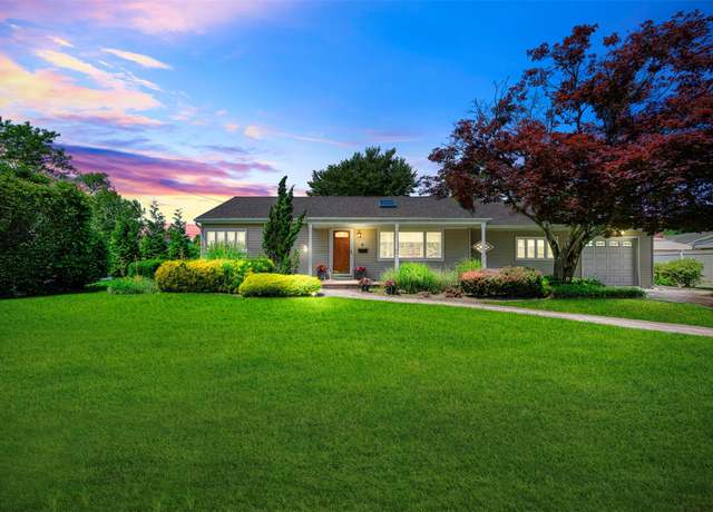 Property at 9 Ripplewater Ave, Massapequa, NY 11758, 3 beds, 2 baths