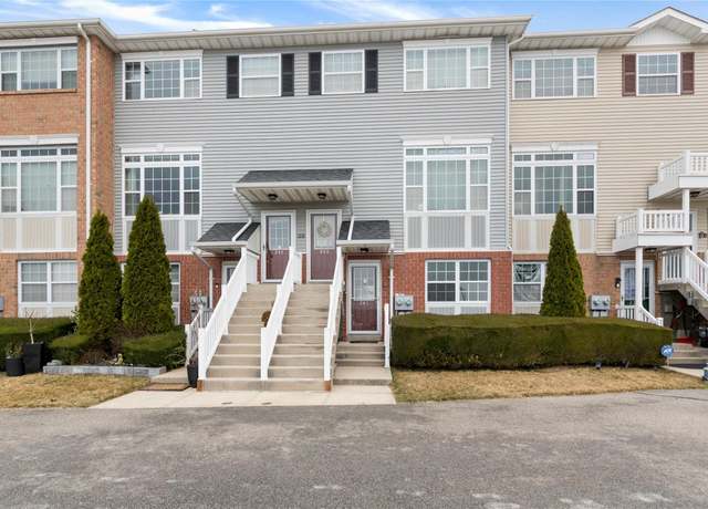 Property at 241 Surf Dr, Bronx, NY 10473, 3 beds, 2 baths