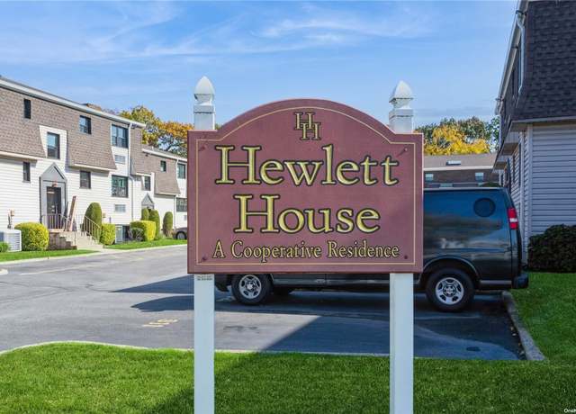Property at 1331 Broadway Unit P21-22, Hewlett, NY 11557, 3 beds, 2 baths