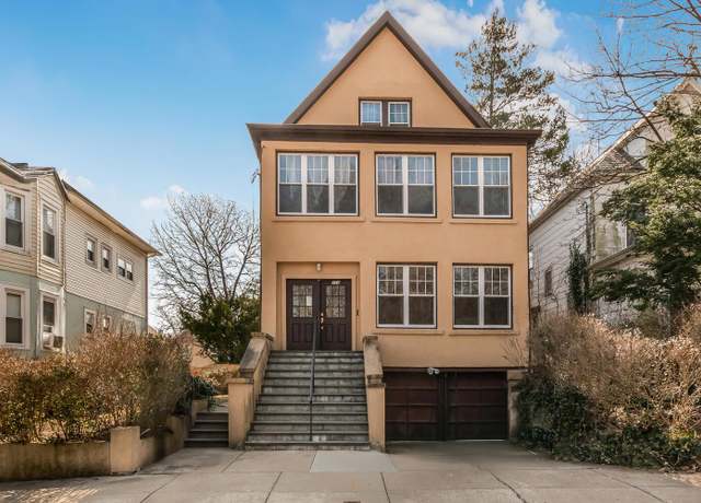Property at 234 East 240th St, Bronx, NY 10470, 6 beds, 3 baths