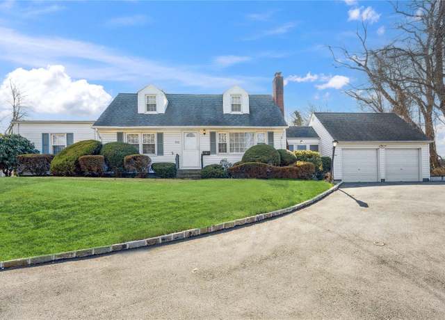 Property at 153 Church St, Northport, NY 11768, 4 beds, 1.5 baths