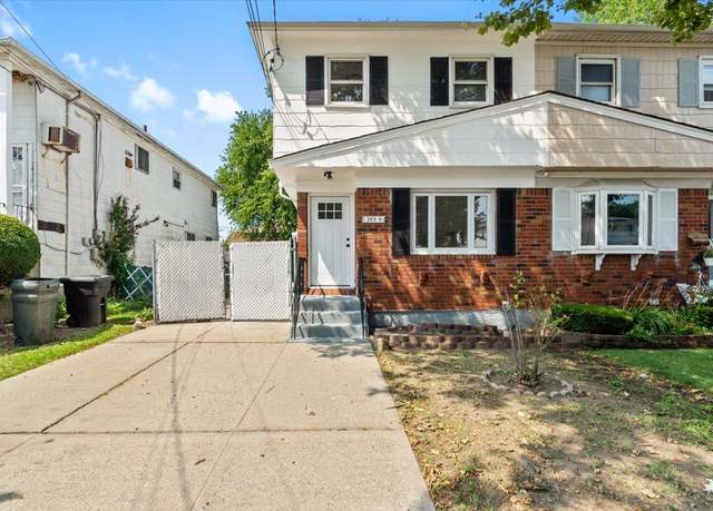 Property at 25311 147th Rd, Rosedale, NY 11422, 3 beds, 1.5 baths
