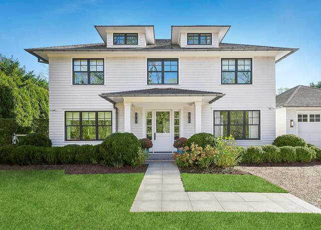Property at 200 Cove Hollow Rd, East Hampton, NY 11937, 5 beds, 5.5 baths
