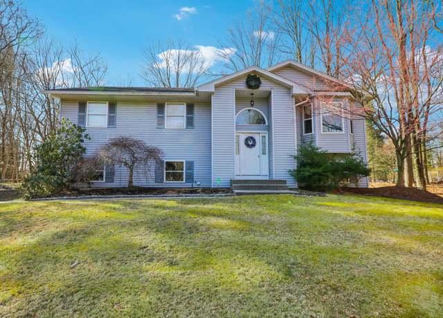 Property at 403 Haverstraw Rd, Suffern, NY 10901, 4 beds, 3 baths
