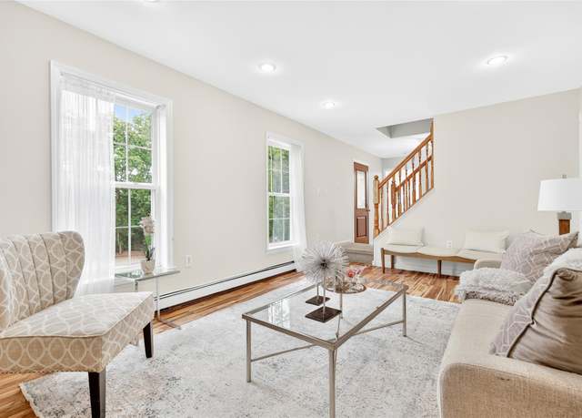 Property at 18 Jenkins Ct, Ossining, NY 10562, 4 beds, 3 baths