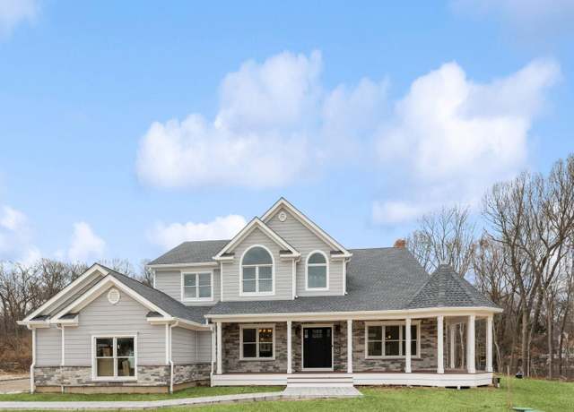 Property at 2 Ashley Ct, Northport, NY 11768, 5 beds, 4.5 baths