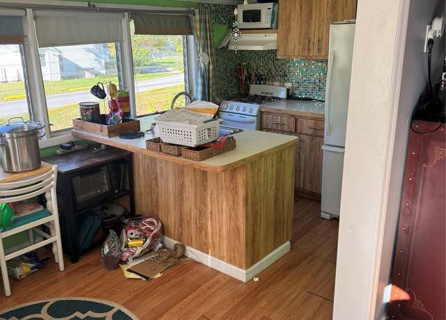 Property at 17 Hibiscus #17, Hopewell Junction, NY 12533, 1 bed, 1 bath