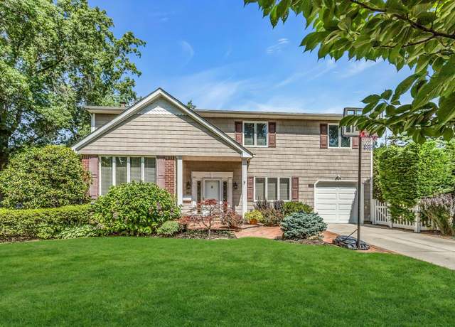 Property at 1855 Zana Ct, North Merrick, NY 11566, 4 beds, 2.5 baths