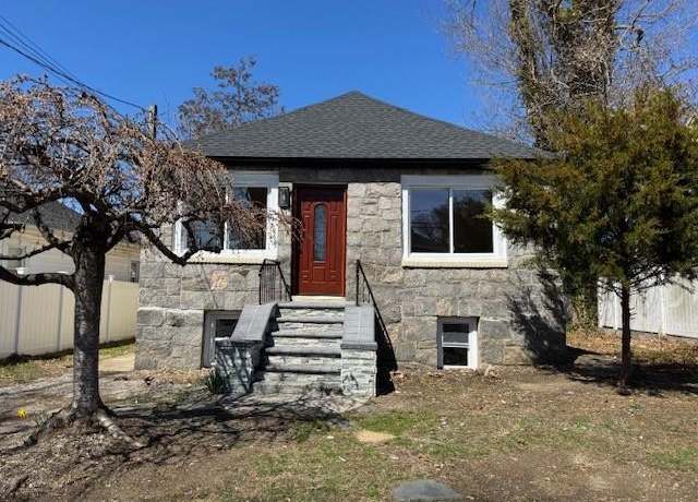 Property at 73 E 21st St, Huntington Station, NY 11746, 3 beds, 2 baths