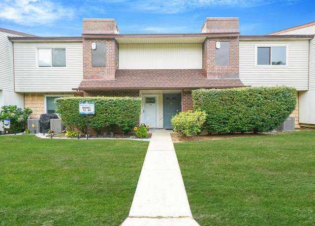 Property at 79 Pointe Cir S #79, Coram, NY 11727, 2 beds, 2 baths