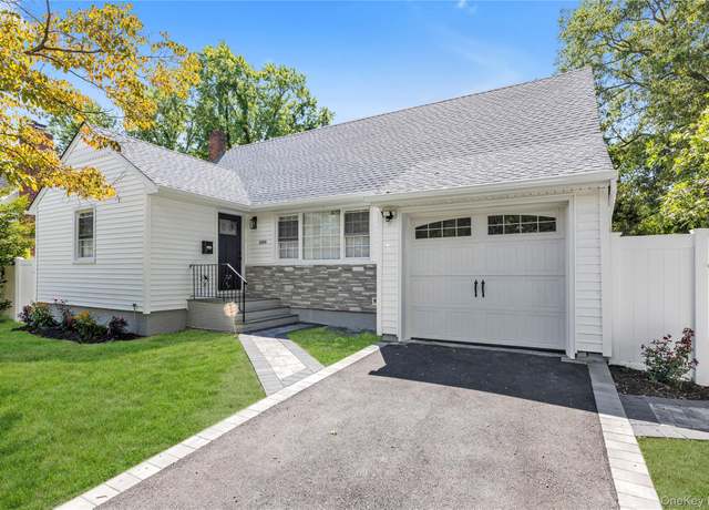 Property at 3773 W Arthur Ave W, Seaford, NY 11783, 4 beds, 3 baths