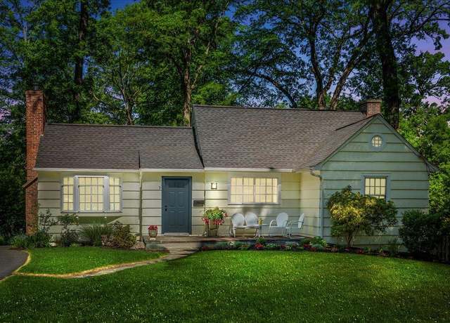Property at 3 Reigate Pl, Suffern, NY 10901, 2 beds, 1.5 baths
