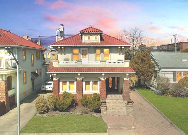 Property at 61 W Walnut St, Long Beach, NY 11561, 5 beds, 2 baths
