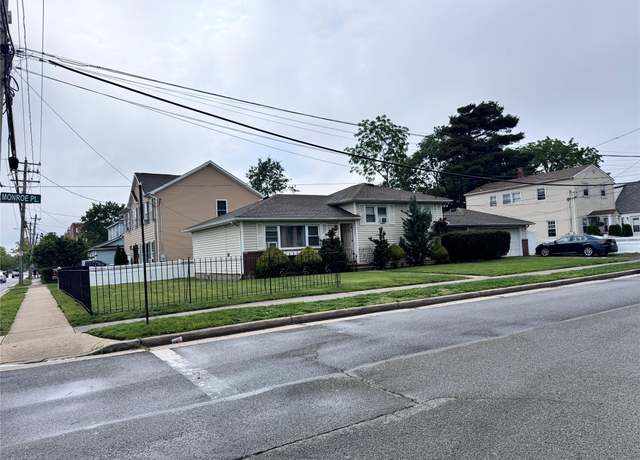 Property at 36 Monroe Pl, Hempstead, NY 11550, 4 beds, 2 baths
