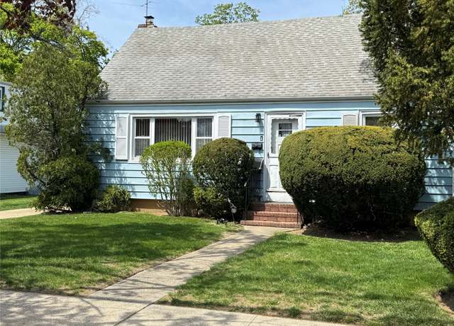 Property at 89 East Clinton Ave, Roosevelt, NY 11575, 4 beds, 2 baths