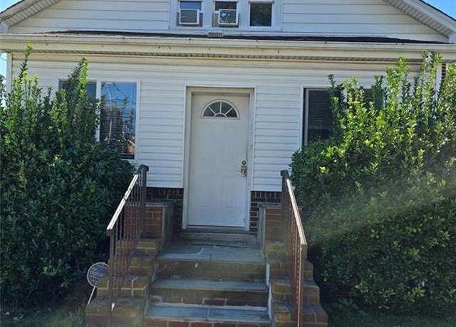 Property at 11 2nd Ave, New Hyde Park, NY 11040, 4 beds, 2 baths