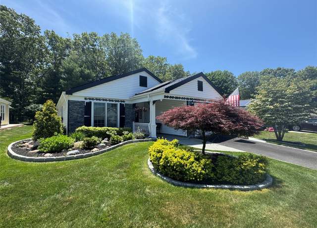 Property at 525 Cranston Ln, Ridge, NY 11961, 2 beds, 2 baths