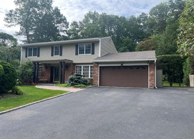 Property at 120 Washington Blvd, Commack, NY 11725, 4 beds, 2.5 baths