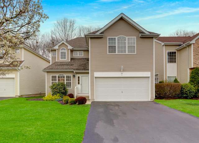 Property at 18 Sunflower Ridge Rd, South Setauket, NY 11720, 3 beds, 2.5 baths