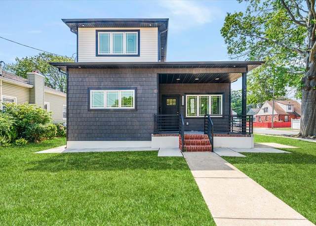 Property at 1476 Kingston Ave, Baldwin, NY 11510, 4 beds, 3 baths