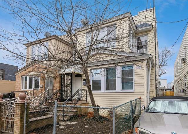 Property at 86-46 126th St, Jamaica, NY 11418, 6 beds, 4 baths