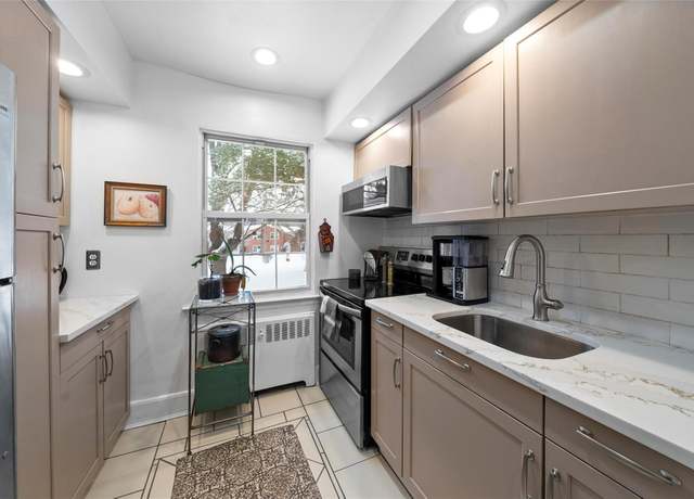 Property at 182 Pinewood Rd #26, Hartsdale, NY 10530, 1 bath