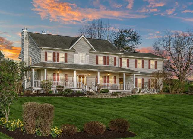 Property at 6 Fountayne Ct, Washingtonville, NY 10992, 5 beds, 3.5 baths