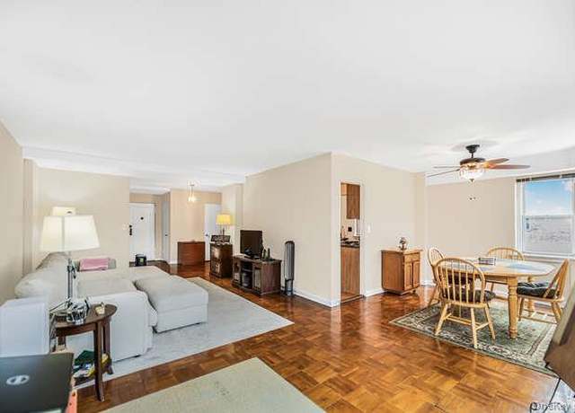 Property at 235 Garth Rd Unit E5I, Scarsdale, NY 10583, 1 bed, 1 bath