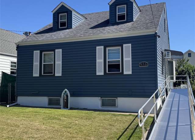 Property at 956 Hillside Blvd, New Hyde Park, NY 11040, 3 beds, 1.5 baths