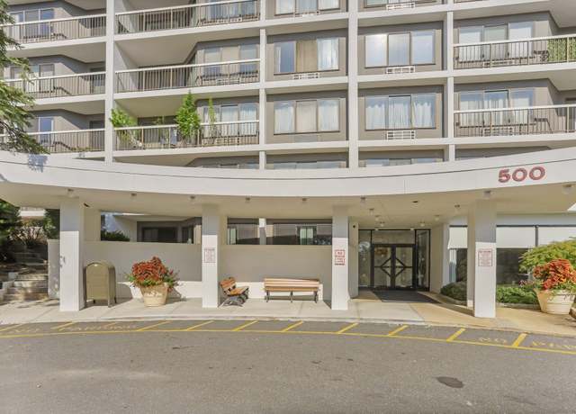 Property at 500 High Point Dr #709, Hartsdale, NY 10530, 1 bed, 1 bath