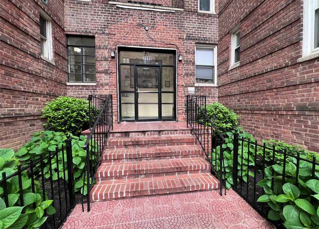 Property at 2090 Barnes Ave Unit 2H, Bronx, NY 10462, 1 bed, 1 bath