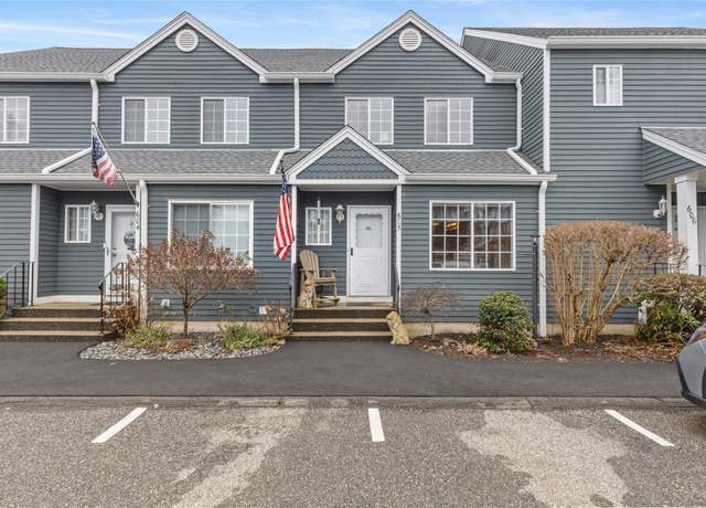 Property at 605 Kensington Ct, Brewster, NY 10509, 2 beds, 2.5 baths