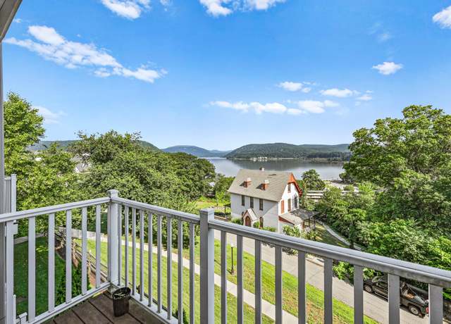 Property at 422 Northview Ct #422, Peekskill, NY 10566, 2 beds, 2.5 baths
