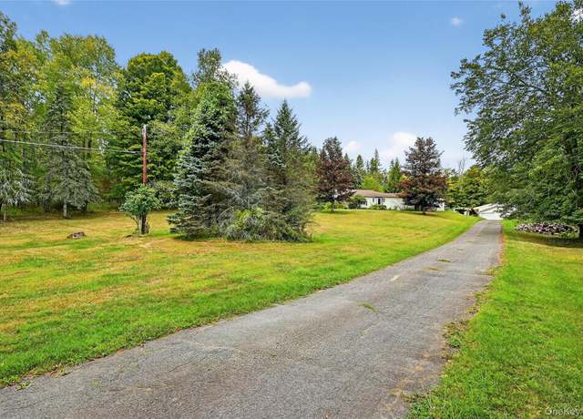 Property at 1758 Ulster Heights Rd, Ellenville, NY 12428, 3 beds, 3 baths