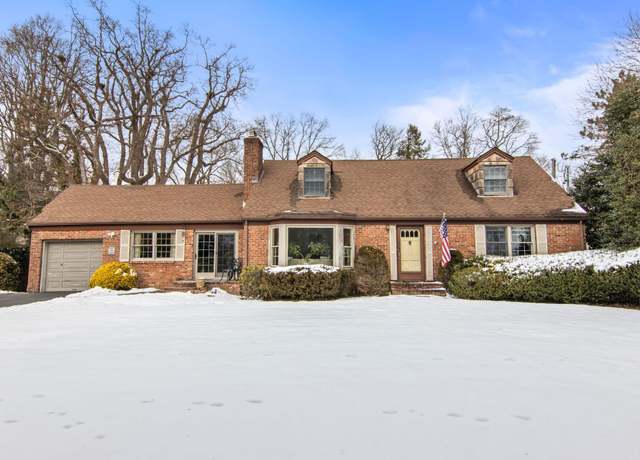 Property at 34 Conscience Cir, Setauket, NY 11733, 4 beds, 2 baths