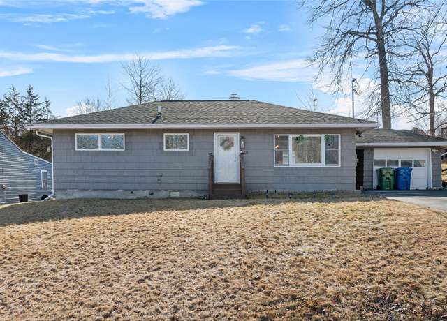 Property at 18 Woodland Ave, Middletown, NY 10940, 3 beds, 1 bath