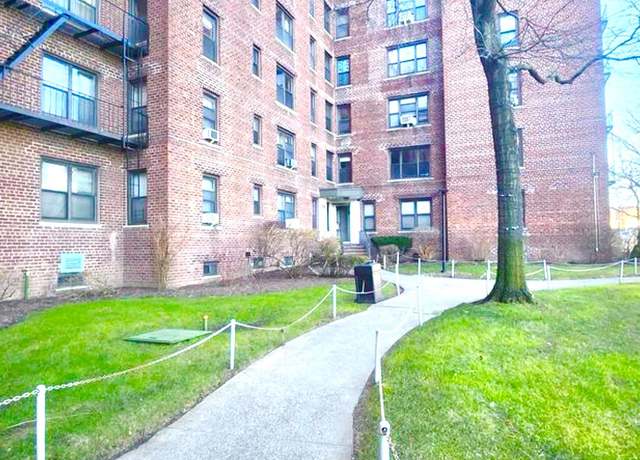 Property at 113-15 34 Ave Unit 5C, Corona, NY 11368, 2 beds, 1 bath