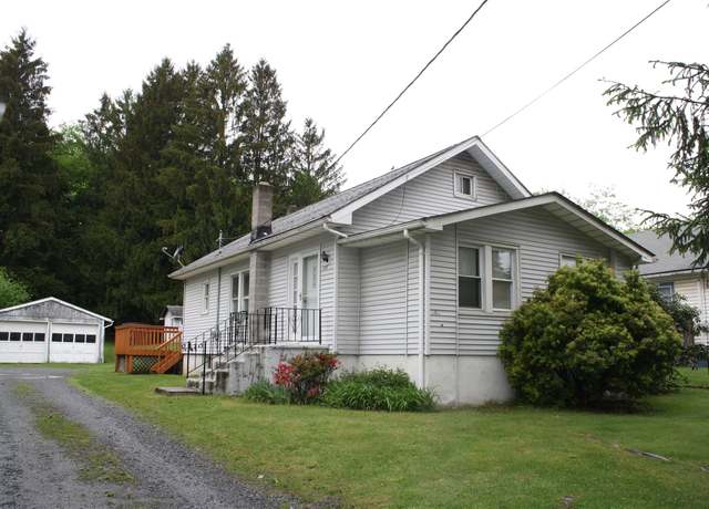 Property at 2015 State Route 208, Montgomery, NY 12549, 2 beds, 1 bath