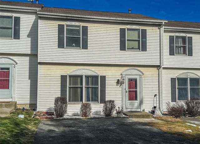 Property at 33 Muntz Ln, Garnerville, NY 10923, 3 beds, 2.5 baths