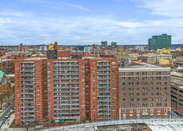 Property at 89-15 Parsons Blvd Unit 3J, Jamaica, NY 11432, 1 bath