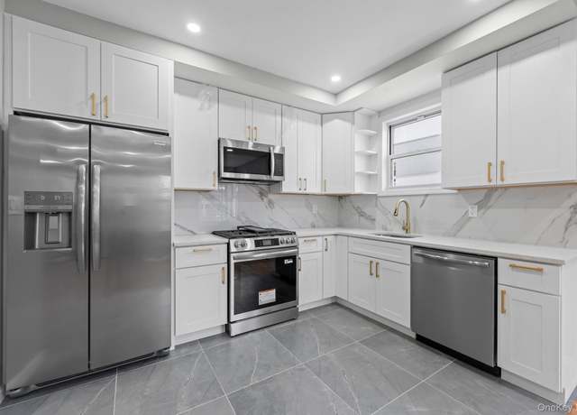 Property at 9508 Avenue B, Brooklyn, NY 11236, 5 beds, 3 baths
