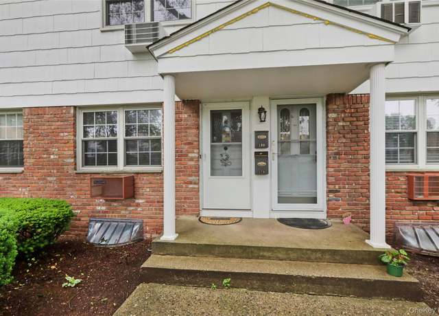 Property at 178 Parkside Dr #178, Suffern, NY 10901, 2 beds, 1.5 baths