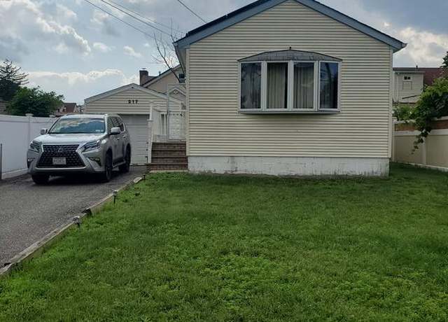 Property at 217 Holland Ave, Elmont, NY 11003, 2 beds, 1 bath