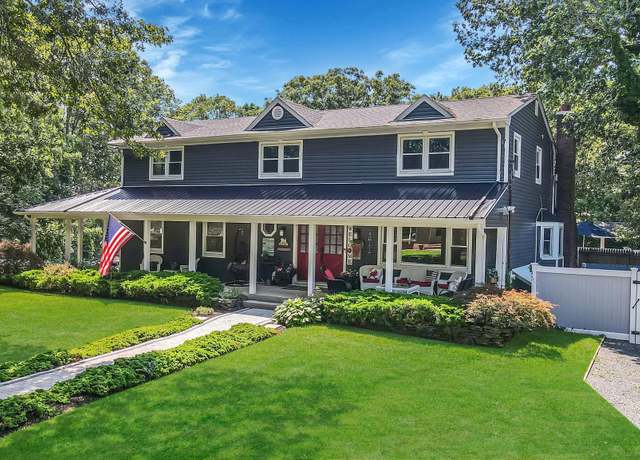 Property at 130 Parkside Ave, Miller Place, NY 11764, 4 beds, 4.5 baths