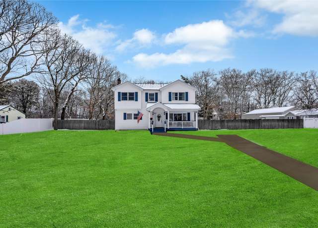 Property at 145 Hammond Rd, Centereach, NY 11720, 6 beds, 2 baths
