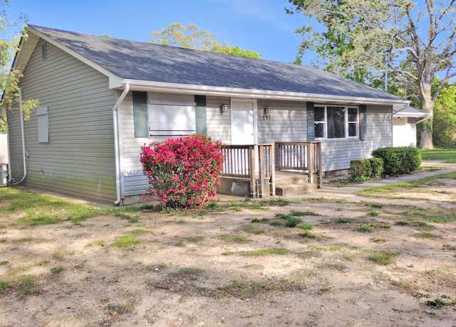 Property at 165 Lynbrook Dr, Mastic Beach, NY 11951, 3 beds, 1 bath