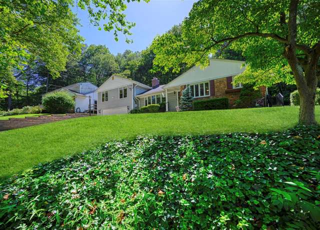 Property at 54 Bankside Dr, Centerport, NY 11721, 3 beds, 2 baths