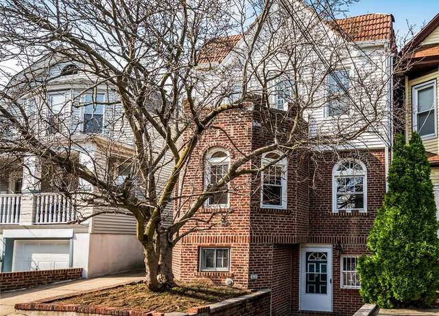 Property at 115 East 235th St, Bronx, NY 10470, 4 beds, 2.5 baths